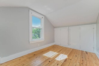 304 College St, Unit 2 in Ferndale, MI - Building Photo - Building Photo