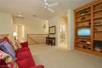 5815 Persimmon Way in Naples, FL - Building Photo - Building Photo