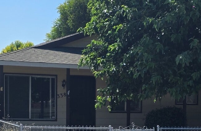 338 Via Ramona in Paso Robles, CA - Building Photo - Building Photo