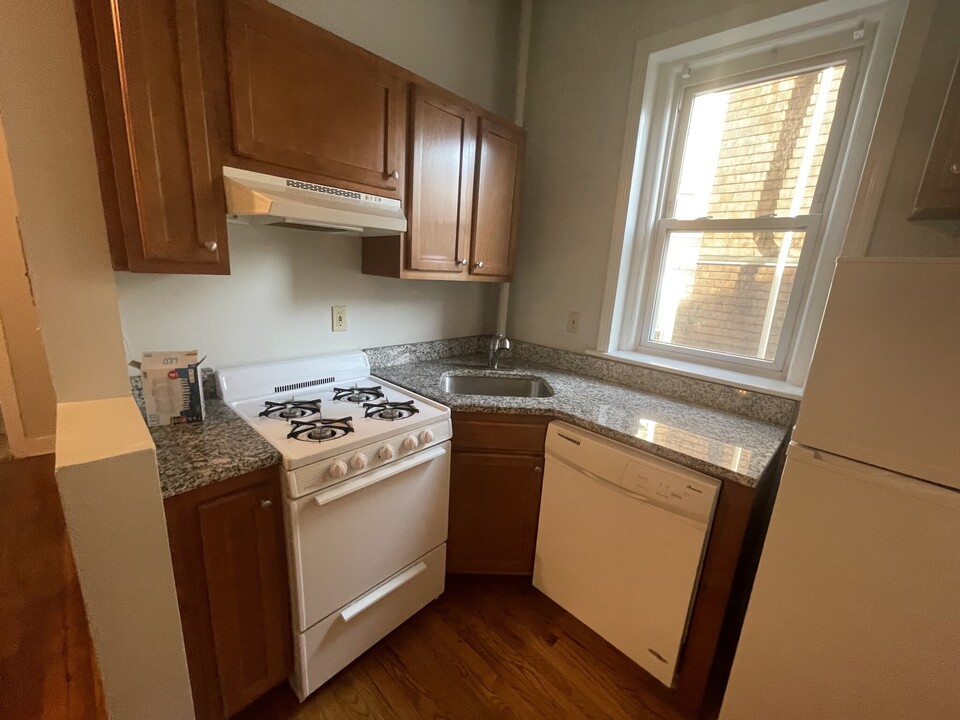 50 Calumet St, Unit 1F in Boston, MA - Building Photo