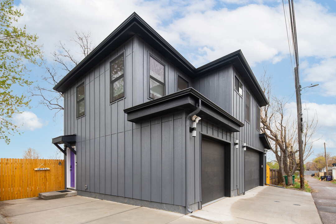 4877 Beach Ct in Denver, CO - Building Photo