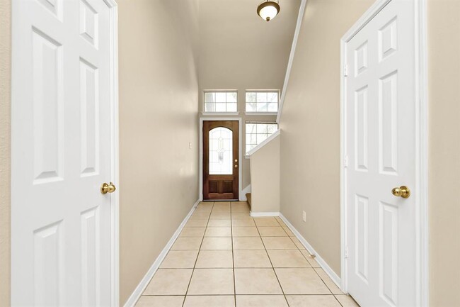 18 E Burberry Cir in The Woodlands, TX - Building Photo - Building Photo