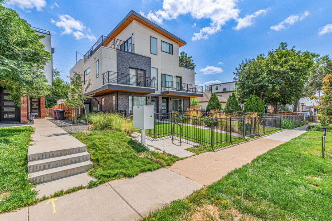 1332 Perry St in Denver, CO - Building Photo