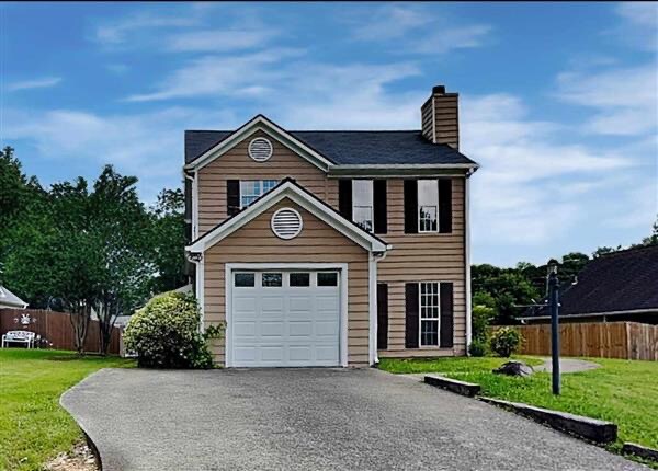 2307 Glencairn Ln SW in Marietta, GA - Building Photo