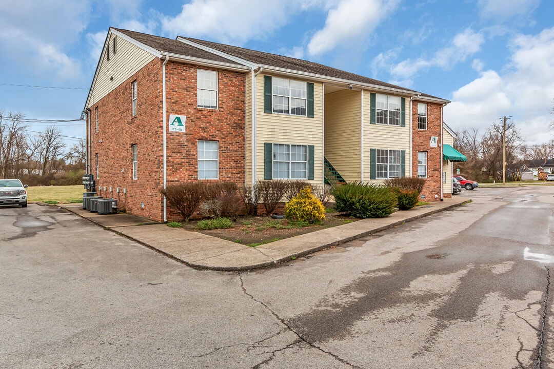 Maitland Court Apartments in Murfreesboro, TN - Building Photo