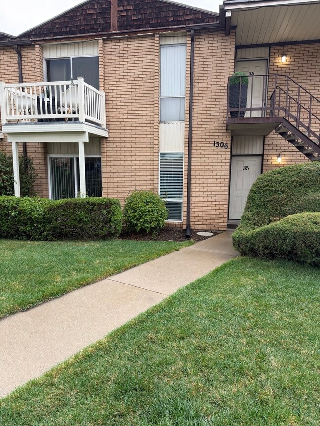 1306 S 200 W, Unit Continental Townhouse