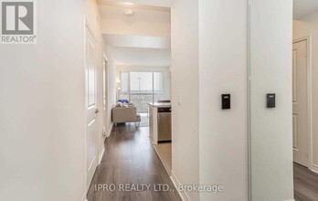 349-1349 Rathburn Rd W in Mississauga, ON - Building Photo - Building Photo