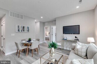 752 S 16th St in Philadelphia, PA - Building Photo - Building Photo