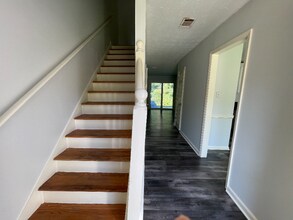 391 Charter Ct in Lawrenceville, GA - Building Photo - Building Photo