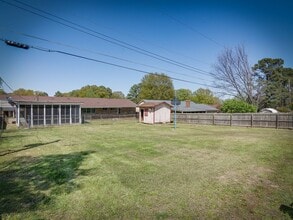 1979 Kilarney Ave in Memphis, TN - Building Photo - Building Photo