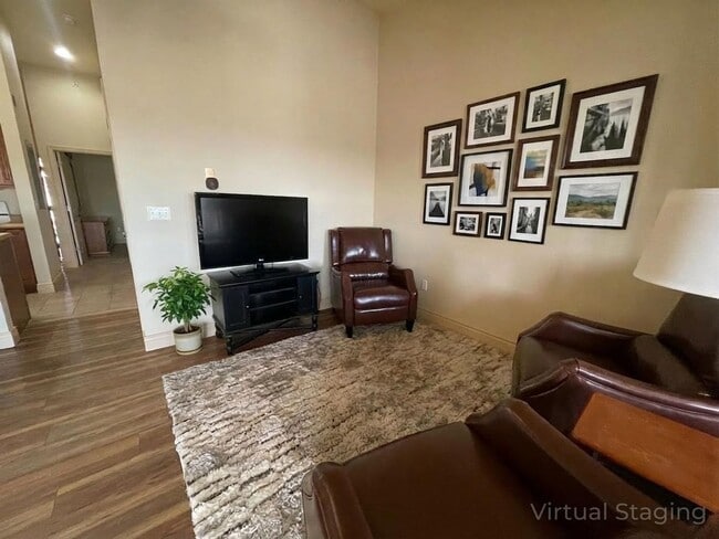 property at 201 Golf View Dr