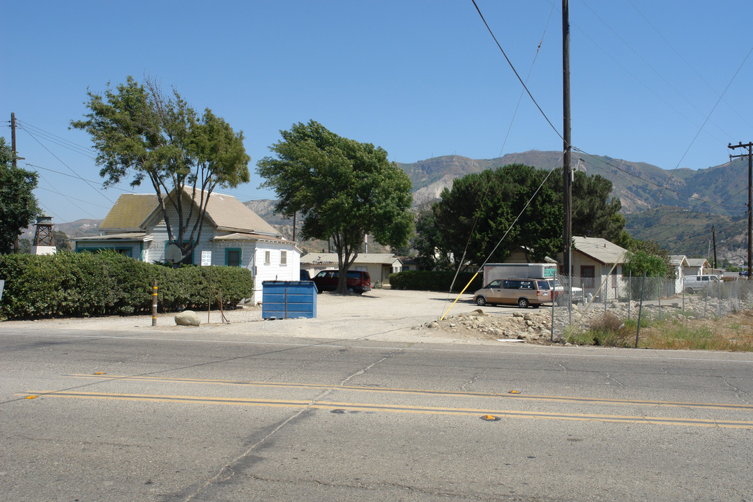 18212-18236 Telegraph Rd in Santa Paula, CA - Building Photo