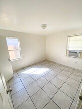 3905 Huron St in Sacramento, CA - Building Photo - Building Photo