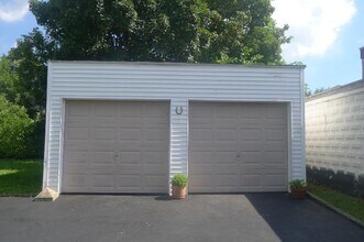 11 Flint St in Somerville, MA - Foto de edificio - Building Photo