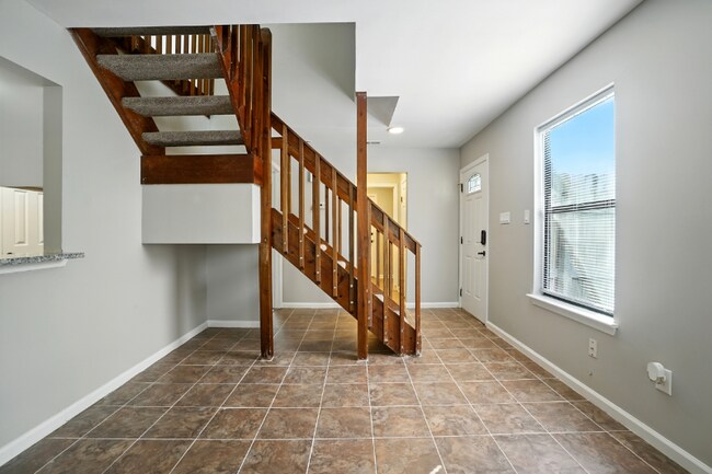 4721 Woodglen Ct in Virginia Beach, VA - Building Photo - Building Photo