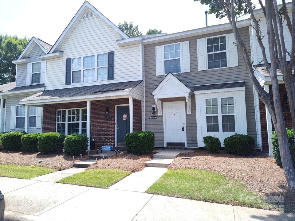 3209 Blythe Ridge Ct in Charlotte, NC - Building Photo