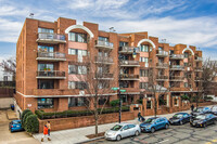 Sheffield Condominiums in Washington, DC - Foto de edificio - Primary Photo