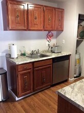 5 Thoreau Ct in Natick, MA - Building Photo - Building Photo