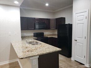 8406 Flicka Hls in Selma, TX - Building Photo - Building Photo