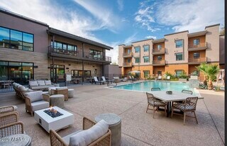 9449 N 90th St in Scottsdale, AZ - Building Photo