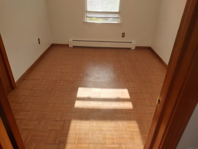 539 Hollister St in Stratford, CT - Building Photo - Building Photo