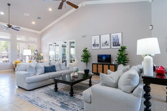 Forty 649 in El Paso, TX - Building Photo - Interior Photo