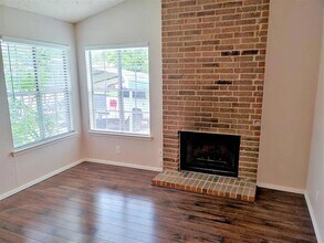8002 Clydesdale Dr in Austin, TX - Building Photo - Building Photo