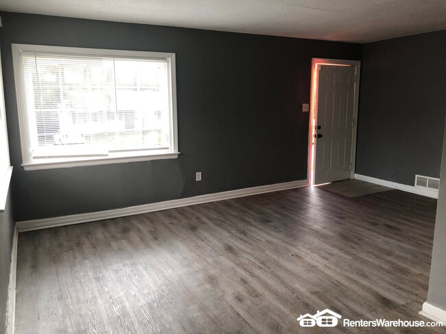 6133 Walrond Ave in Kansas City, MO - Building Photo - Building Photo