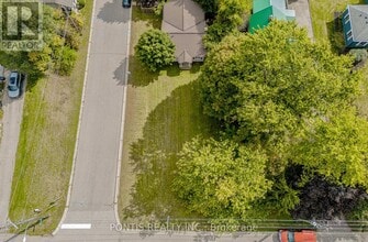 738 Mt Pleasant Rd in Brant, ON - Building Photo - Building Photo