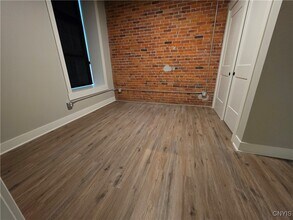 100 Buckley Rd in Liverpool, NY - Building Photo - Building Photo