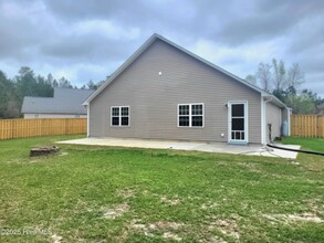 1003 Summerfield Ct in Jacksonville, NC - Building Photo - Building Photo