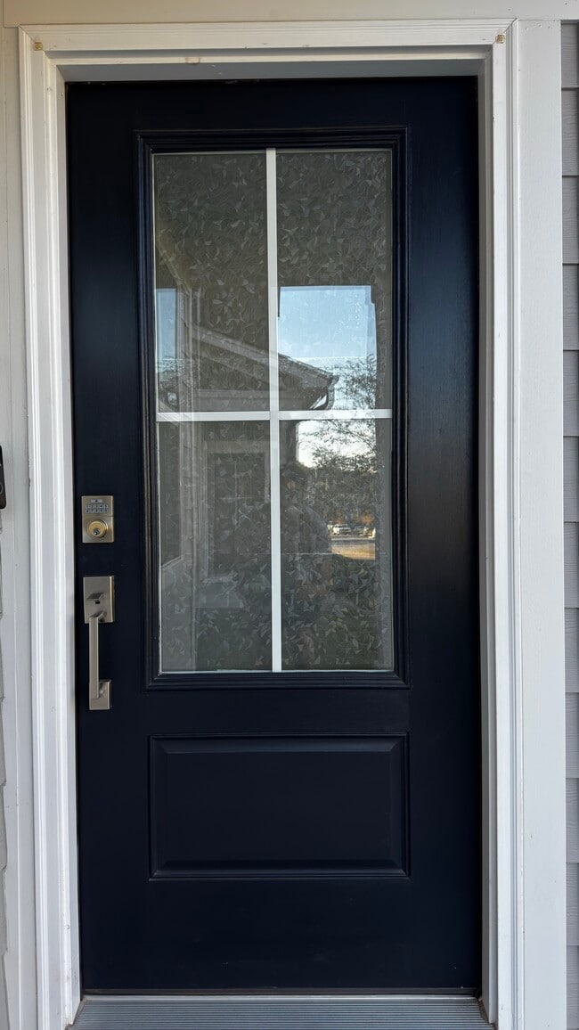 806 Courting St in Apex, NC - Foto de edificio - Building Photo