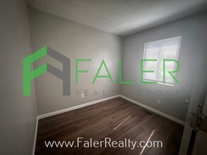 5111 Belle Isle Dr in Dayton, OH - Building Photo - Building Photo