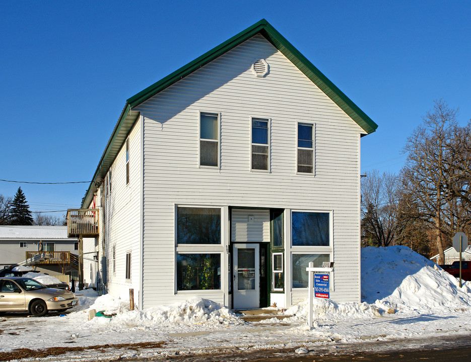 505 Main St in Clearwater, MN - Building Photo