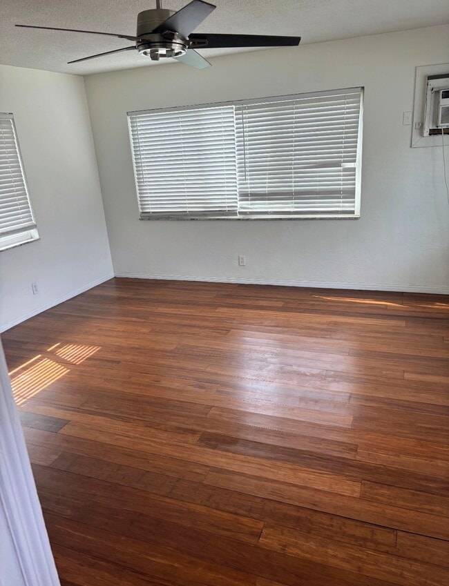 1704 Freeman St S, Unit #1 in St. Petersburg, FL - Building Photo - Building Photo