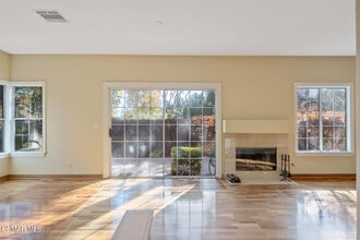 5608 Roundtree Pl in Westlake Village, CA - Building Photo - Building Photo