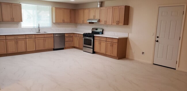 202 Seventh St in Norco, CA - Building Photo - Building Photo