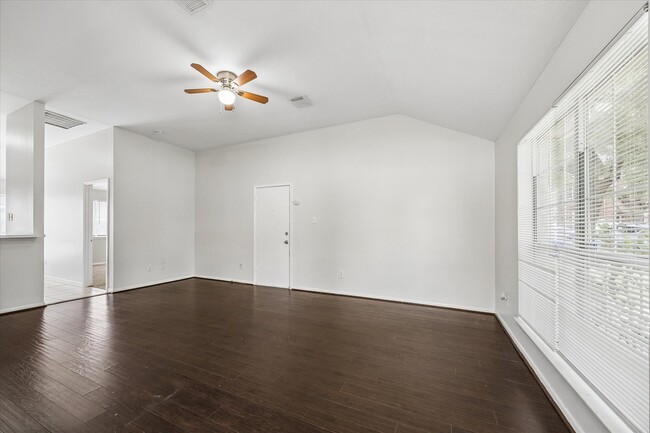 6410 Tabana Dr in Katy, TX - Building Photo - Building Photo