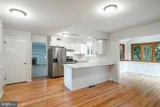 610 W Gay St in West Chester, PA - Building Photo - Building Photo