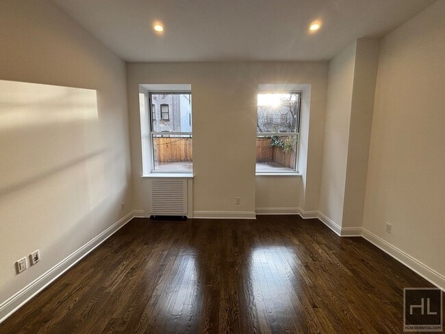 WEST 9 AVE in New York, NY - Foto de edificio - Building Photo