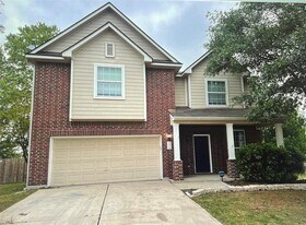 1341 Beechwood Dr in Kyle, TX - Building Photo