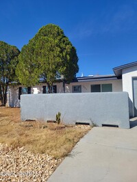 1925 Poplar Ave in Las Cruces, NM - Building Photo - Building Photo