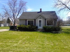 39265 N Holdridge Ave in Beach Park, IL - Building Photo