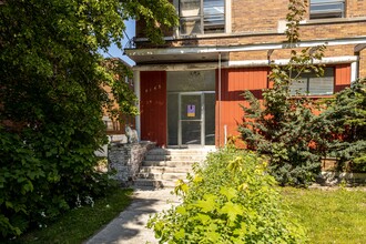 3745 Dupuis Av in Montréal, QC - Building Photo - Building Photo