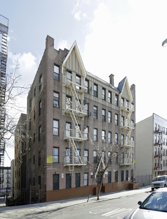 1142 College Ave in Bronx, NY - Building Photo