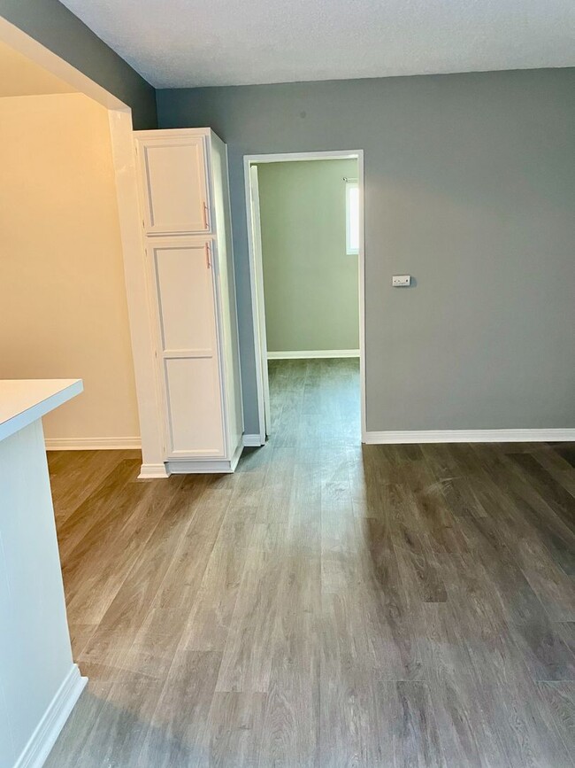 232 39th St, Unit 232 in Manhattan Beach, CA - Building Photo - Building Photo