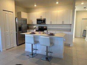 151 SE 11th St in Florida City, FL - Building Photo - Building Photo