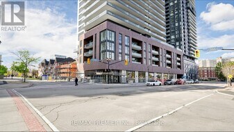 2075 Lakeshore Rd. in Burlington, ON - Building Photo
