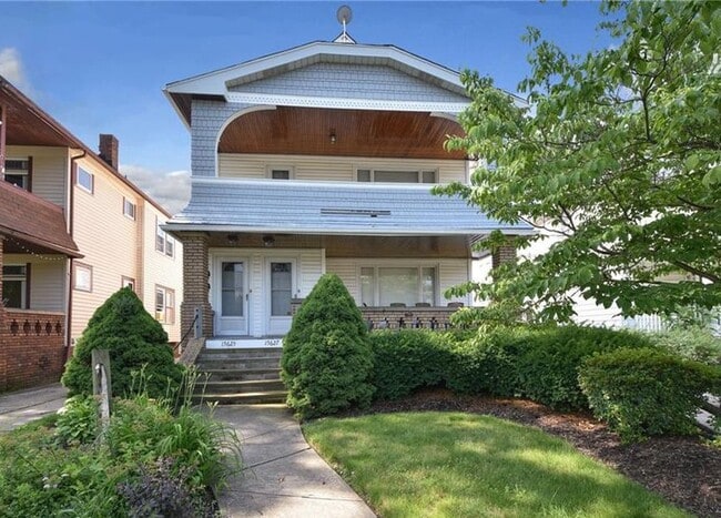property at 15625 Delaware Ave