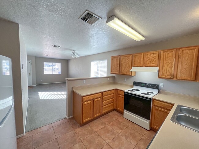 4203 E Commercial Way in Rimrock, AZ - Building Photo - Building Photo